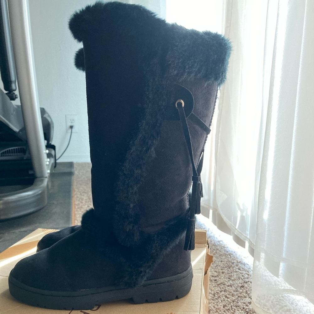 NEVER WORN Koolaburra by Ugg Tall Black Fur Boots